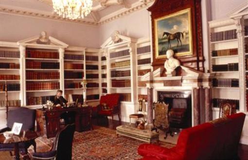 фото отеля Lydiard House Conference Centre