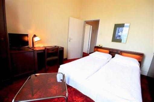 фото отеля Hotel Furstenhof Vienna