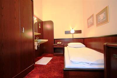фото отеля Hotel Furstenhof Vienna