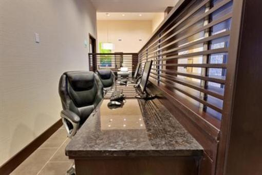 фото отеля Holiday Inn Hotel & Suites Red Deer South
