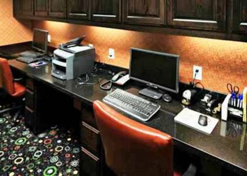 фото отеля Hampton Inn & Suites Dallas Lewisville-Vista Ridge Mall