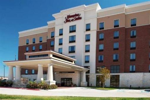 фото отеля Hampton Inn & Suites Dallas Lewisville-Vista Ridge Mall
