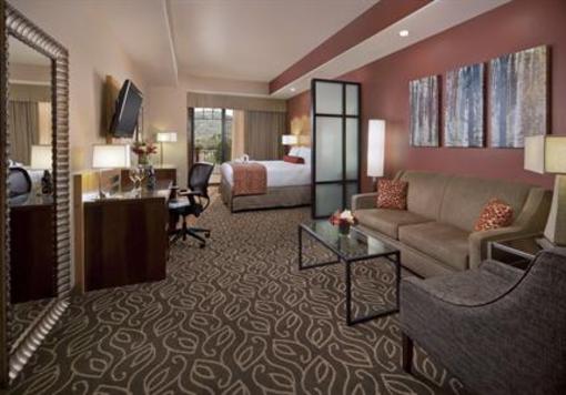 фото отеля Best Western Premier Ivy Inn & Suites