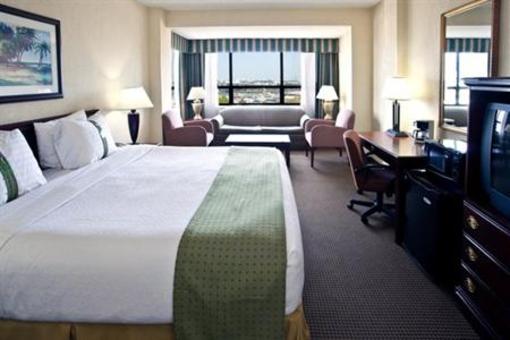 фото отеля Holiday Inn Port of Miami Downtown