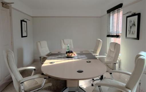 фото отеля Stratford Limes Hotel