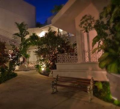 фото отеля Tropical Casa Blanca Hotel Playa del Carmen