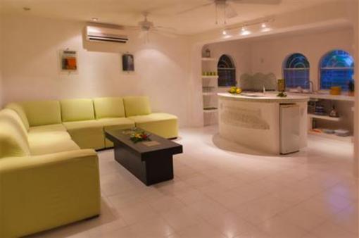 фото отеля Tropical Casa Blanca Hotel Playa del Carmen