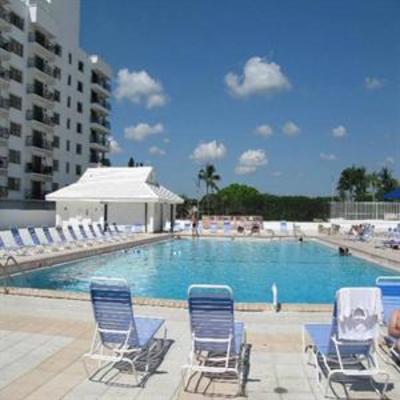фото отеля Deluxe Suites at Castle Beach Miami Beach