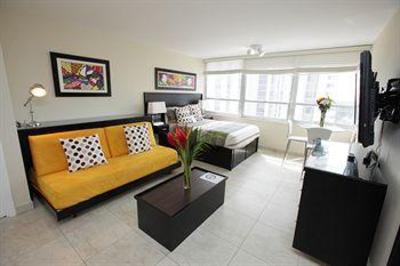 фото отеля Deluxe Suites at Castle Beach Miami Beach