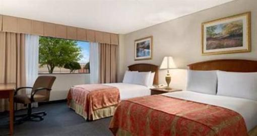 фото отеля DoubleTree by Hilton Houston Hobby Airport