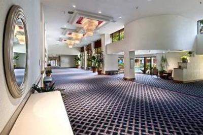 фото отеля DoubleTree by Hilton Houston Hobby Airport