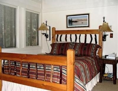 фото отеля Tahoe Tavern Vacation Rentals Tahoe City