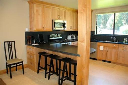 фото отеля Tahoe Tavern Vacation Rentals Tahoe City