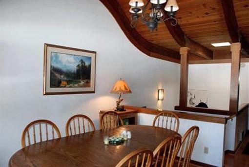 фото отеля Tahoe Tavern Vacation Rentals Tahoe City