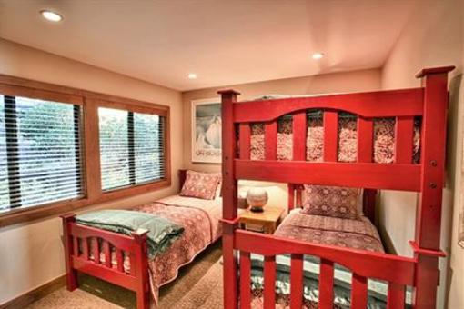 фото отеля Tahoe Tavern Vacation Rentals Tahoe City