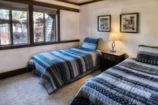 фото отеля Tahoe Tavern Vacation Rentals Tahoe City