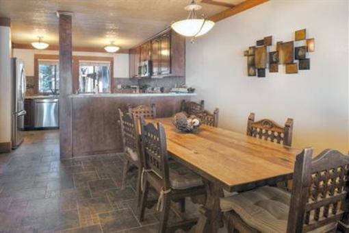 фото отеля Tahoe Tavern Vacation Rentals Tahoe City