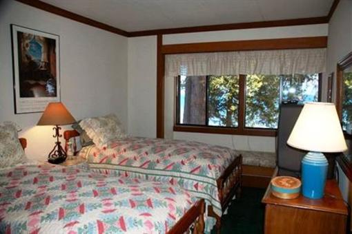 фото отеля Tahoe Tavern Vacation Rentals Tahoe City