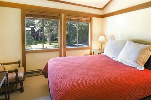 фото отеля Tahoe Tavern Vacation Rentals Tahoe City