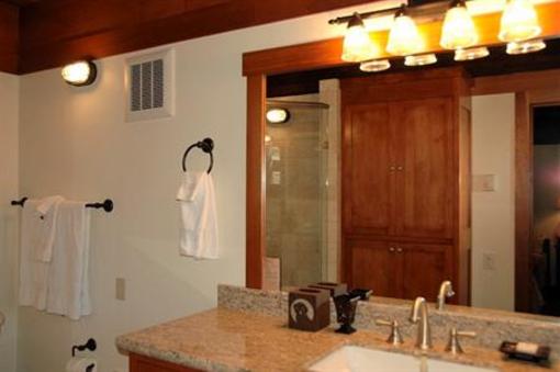фото отеля Tahoe Tavern Vacation Rentals Tahoe City