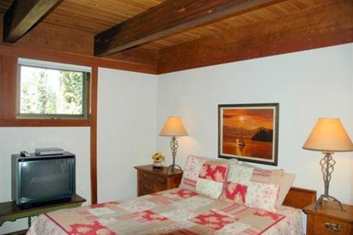 фото отеля Tahoe Tavern Vacation Rentals Tahoe City