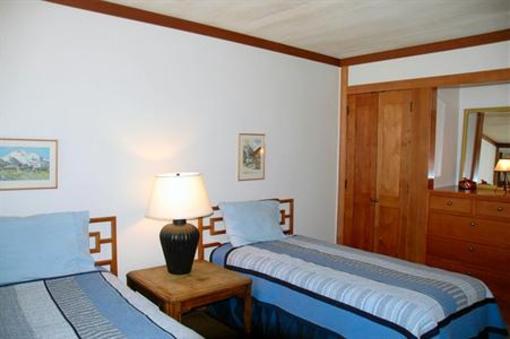 фото отеля Tahoe Tavern Vacation Rentals Tahoe City