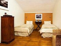 Art Gallery Guest House Thandekayo Cape Town