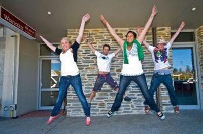 фото отеля Base Backpackers Wanaka