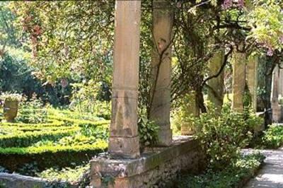 фото отеля Le Prieure Hotel Villeneuve-les-Avignon