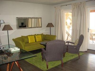 фото отеля Le Prieure Hotel Villeneuve-les-Avignon