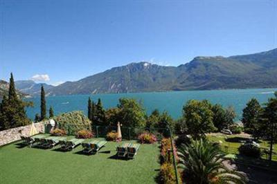 фото отеля Hotel Alexander Limone sul Garda