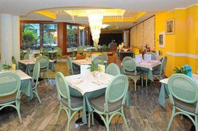 фото отеля Hotel Alexander Limone sul Garda