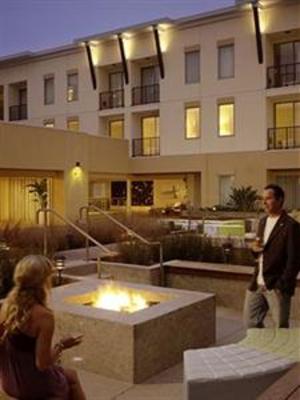 фото отеля Shorebreak Hotel, a Joie de Vivre Hotel