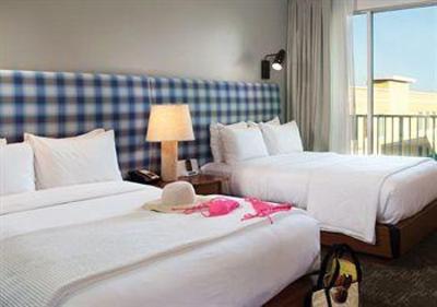 фото отеля Shorebreak Hotel, a Joie de Vivre Hotel
