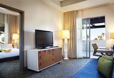 фото отеля Shorebreak Hotel, a Joie de Vivre Hotel
