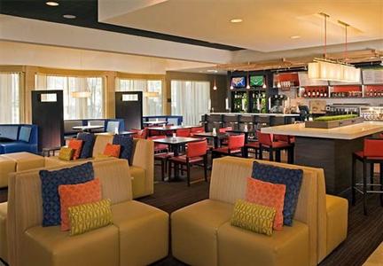 фото отеля Courtyard Rockville