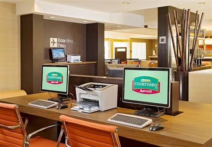 фото отеля Courtyard Rockville