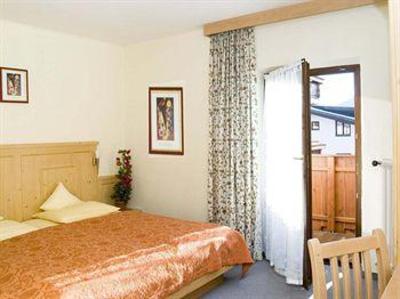 фото отеля Hotel Schonegg