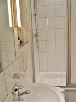 фото отеля Hotel Furstenhof Duesseldorf