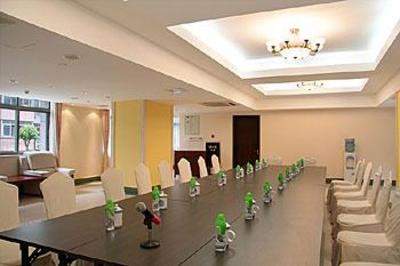 фото отеля King Court Hotel