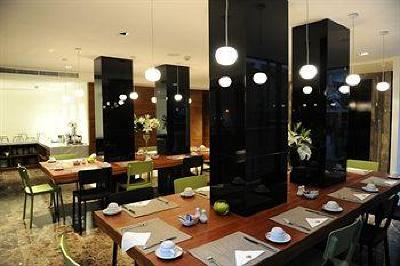 фото отеля S33 Compact Sukhumvit Hotel
