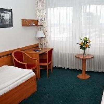 фото отеля Ilf Hotel