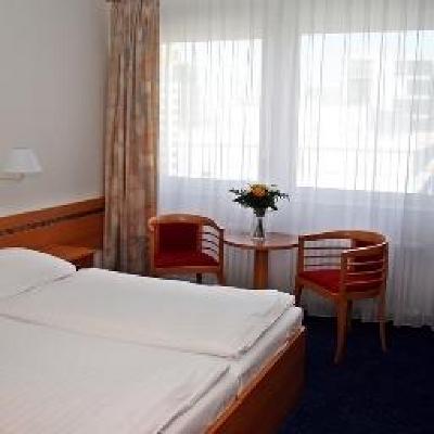 фото отеля Ilf Hotel