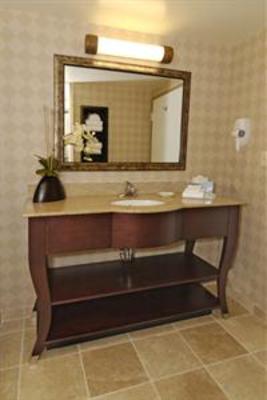 фото отеля Hampton Inn & Suites Herndon-Reston