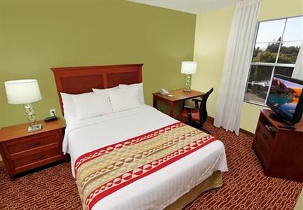 фото отеля TownePlace Suites Sunnyvale- Mountain View