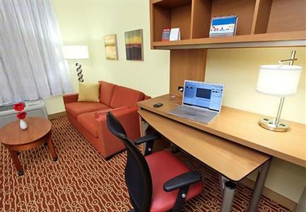 фото отеля TownePlace Suites Sunnyvale- Mountain View