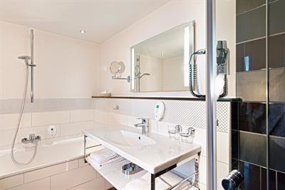 фото отеля Grand City Hotel Duisburger Hof
