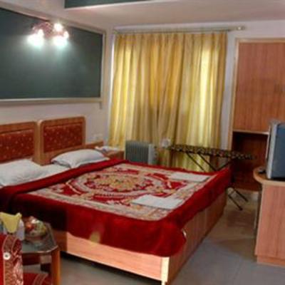 фото отеля Hotel Sri Nanak Continental