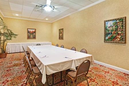фото отеля Holiday Inn Express in Wilkesboro