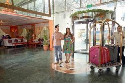 фото отеля Sun & Sands Hotel